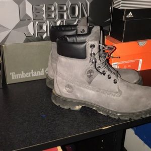 Grey timberlands